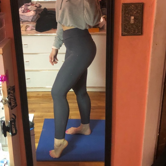 CLS SCRUNCH BUTT LEGGINGS - Picture 7 of 14